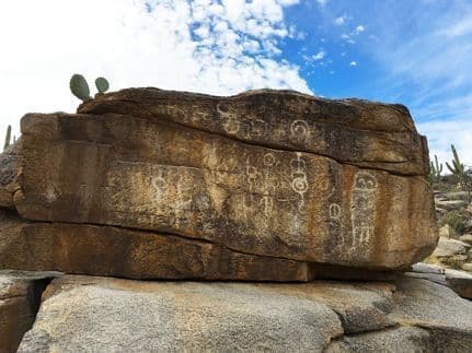 Honeybee Canyon Hiking Trail Petroglyphs in Oro Valley AZ