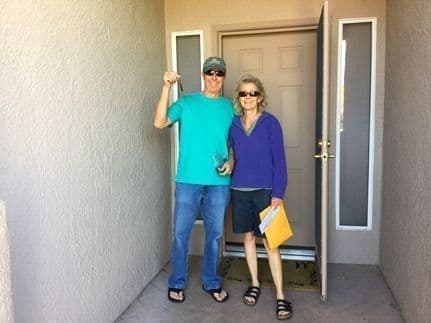 Sun City Oro Valley Home Owners get the keys to their home.
